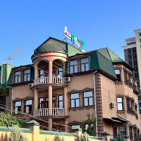 Alisher Hotel Dushanbe Esterno foto