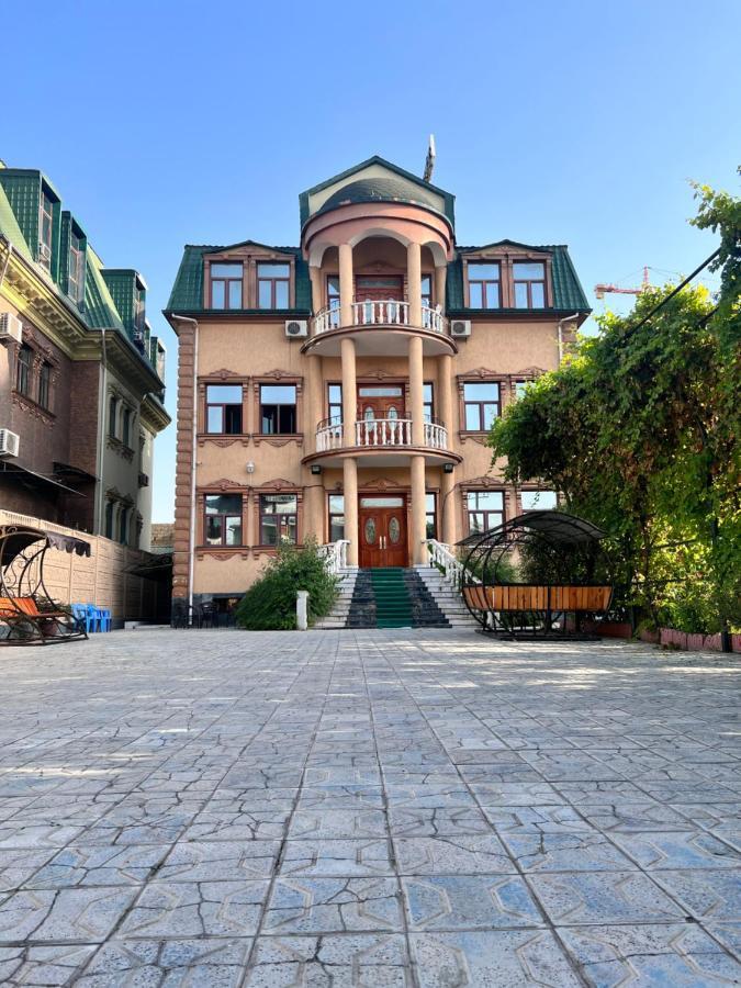 Alisher Hotel Dushanbe Esterno foto