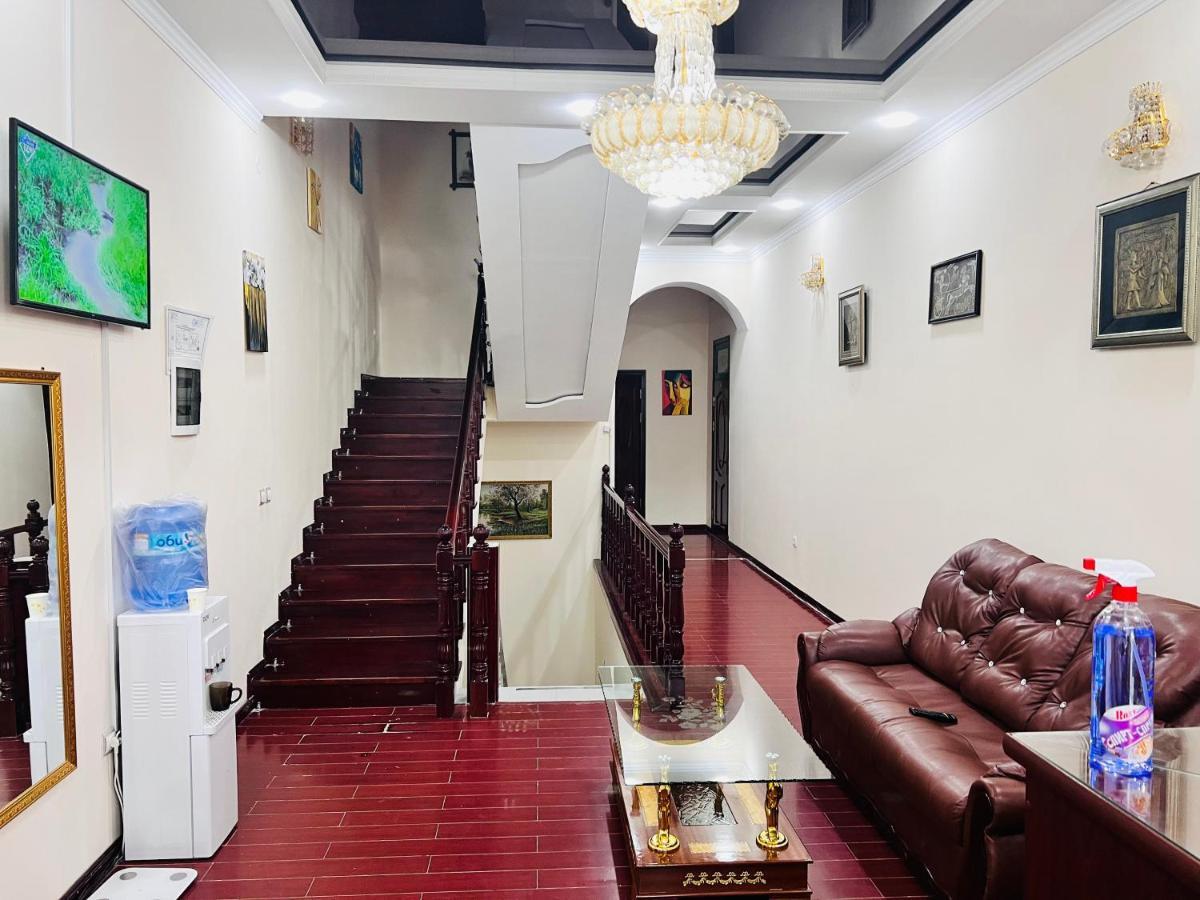 Alisher Hotel Dushanbe Esterno foto