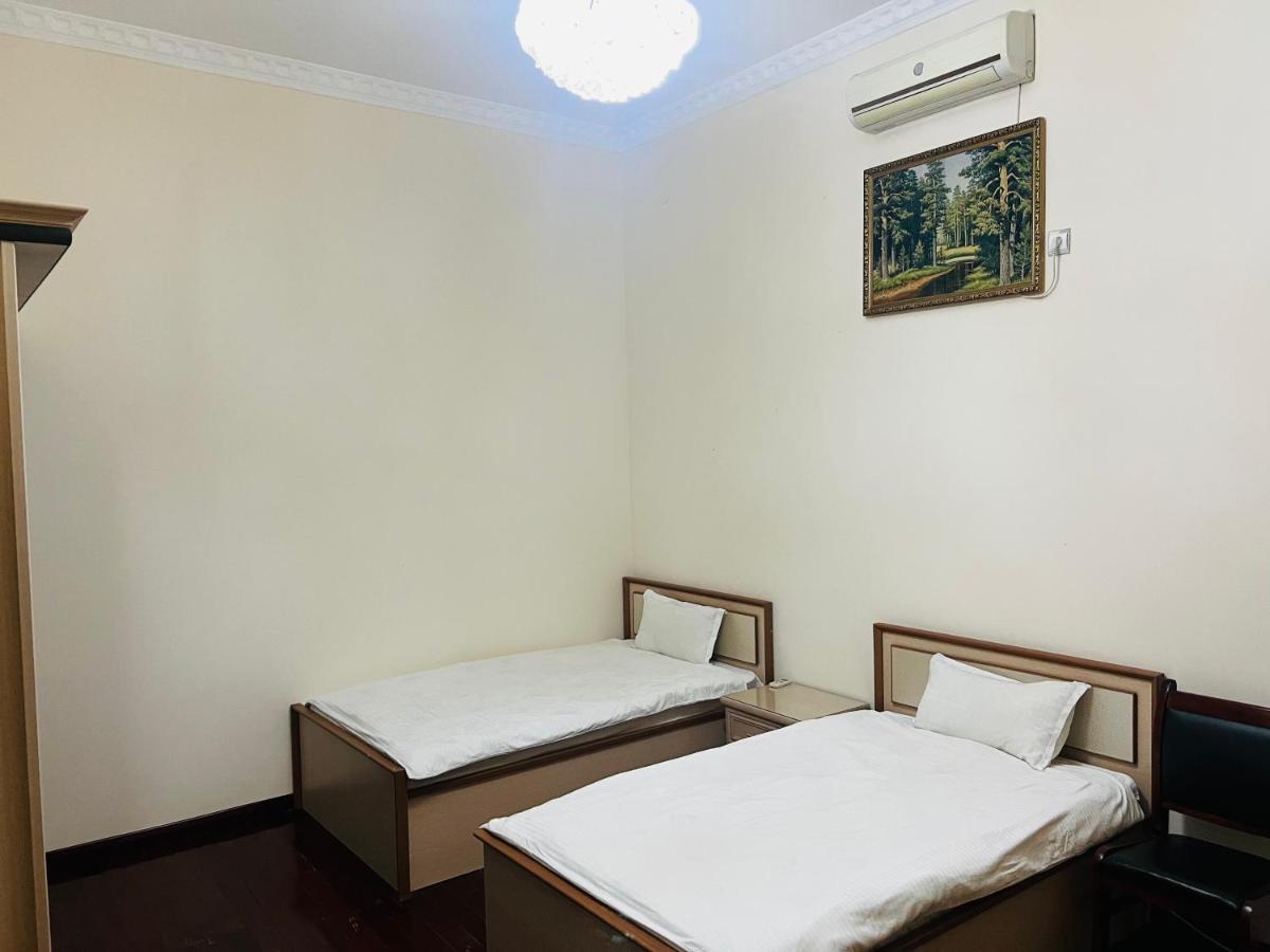 Alisher Hotel Dushanbe Esterno foto