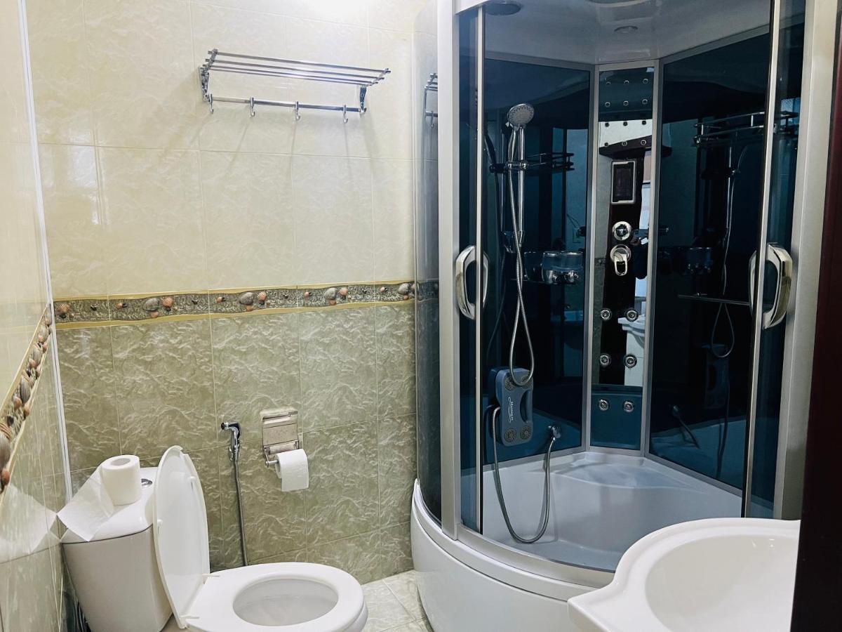 Alisher Hotel Dushanbe Esterno foto