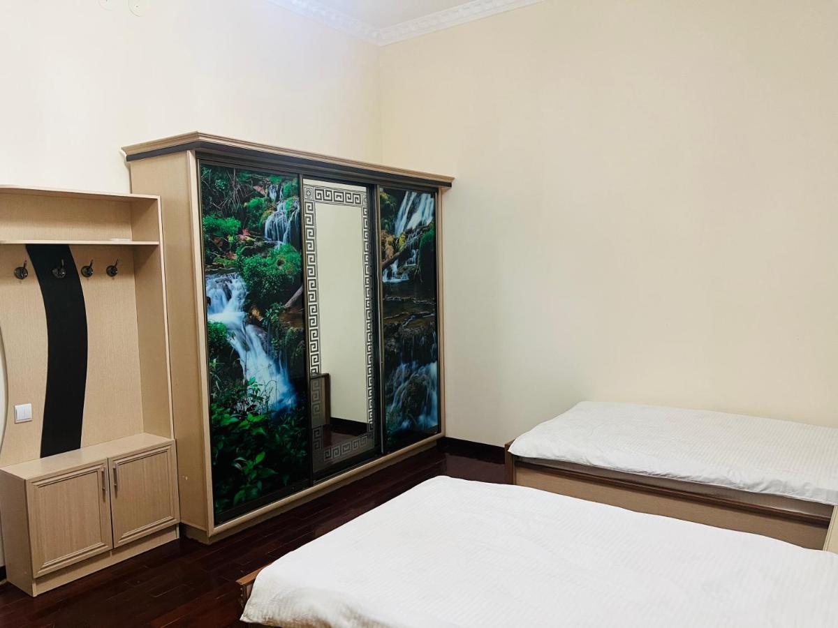 Alisher Hotel Dushanbe Esterno foto
